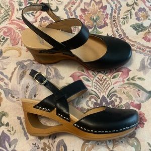 Dansko Taci Shoes